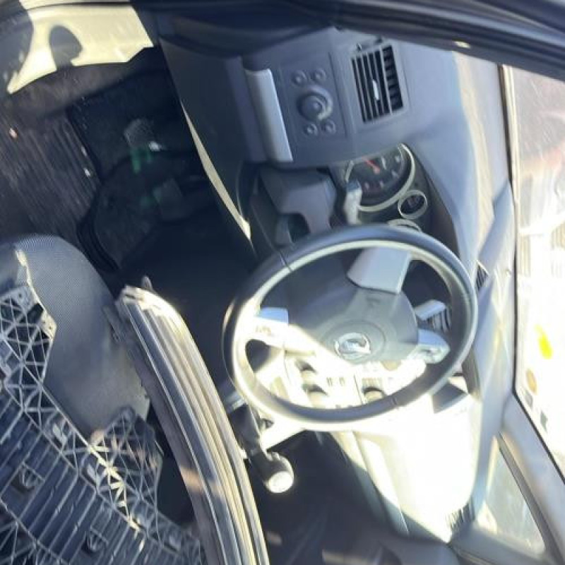 Vitre avant droit OPEL ZAFIRA B Photo n°12