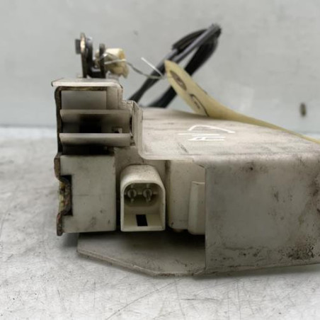 Serrure avant droit FORD KA 1