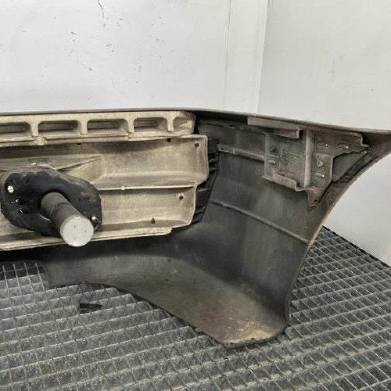 Pare choc arriere BMW SERIE 3 E36 Photo n°4