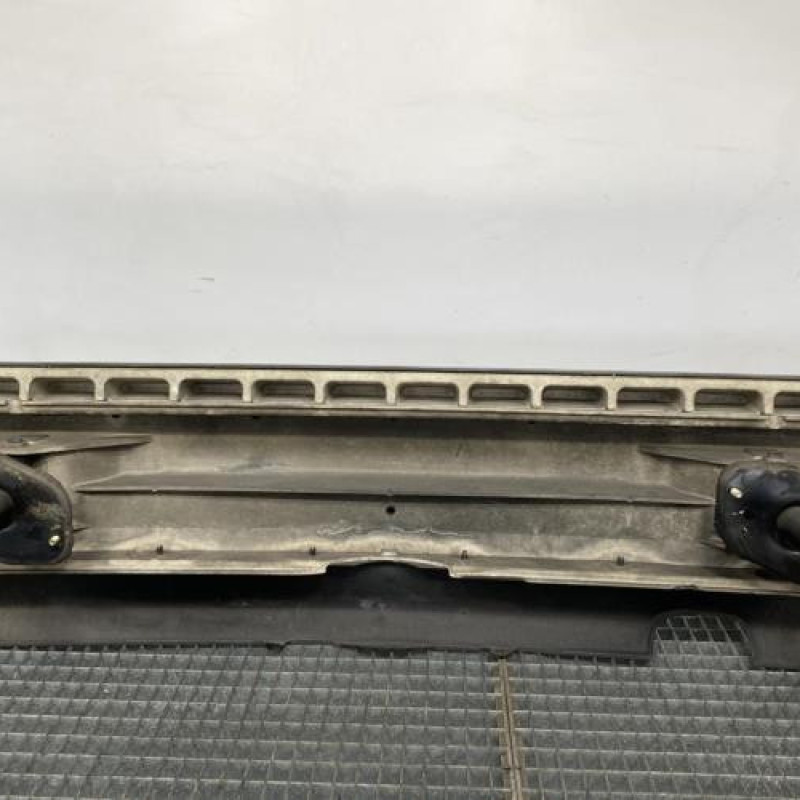 Pare choc arriere BMW SERIE 3 E36 Photo n°6