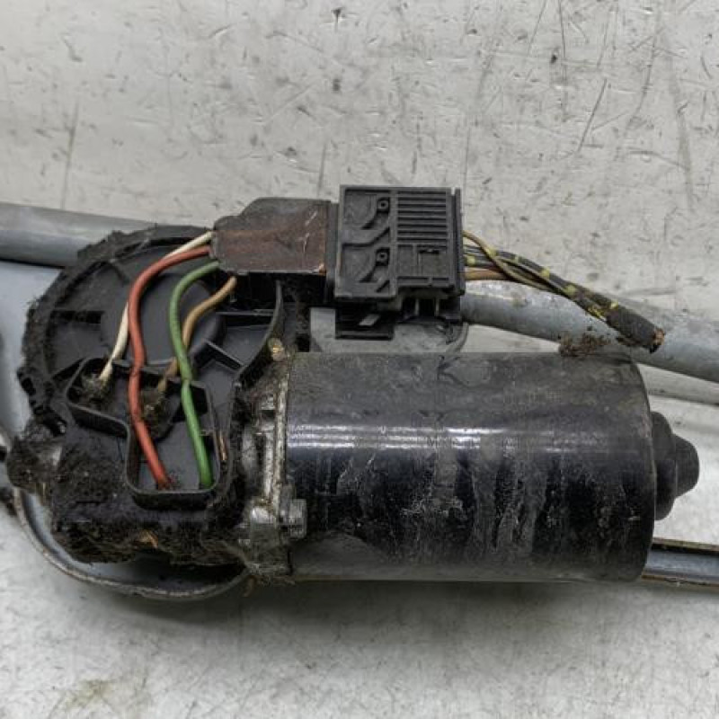 Moteur essuie glace avant BMW SERIE 3 E36 Photo n°3