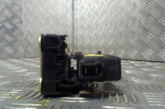 Serrure avant droit RENAULT CLIO 1