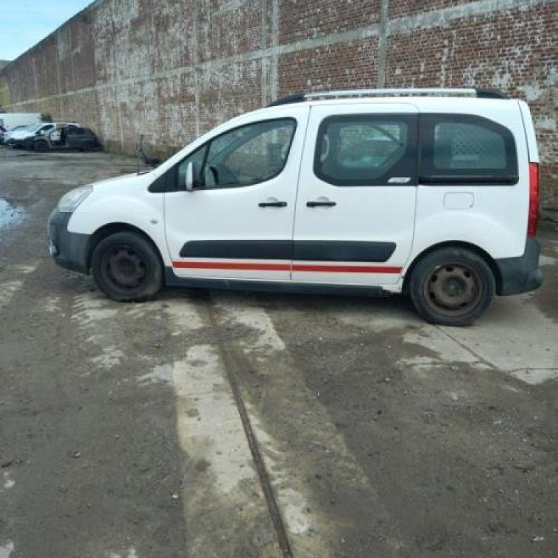 Pretensionneur de ceinture avant droit CITROEN BERLINGO 2 Photo n°7