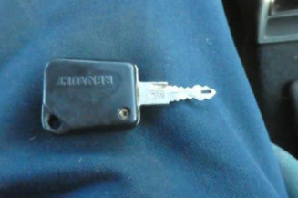 Pretensionneur de ceinture avant gauche RENAULT ESPACE 2