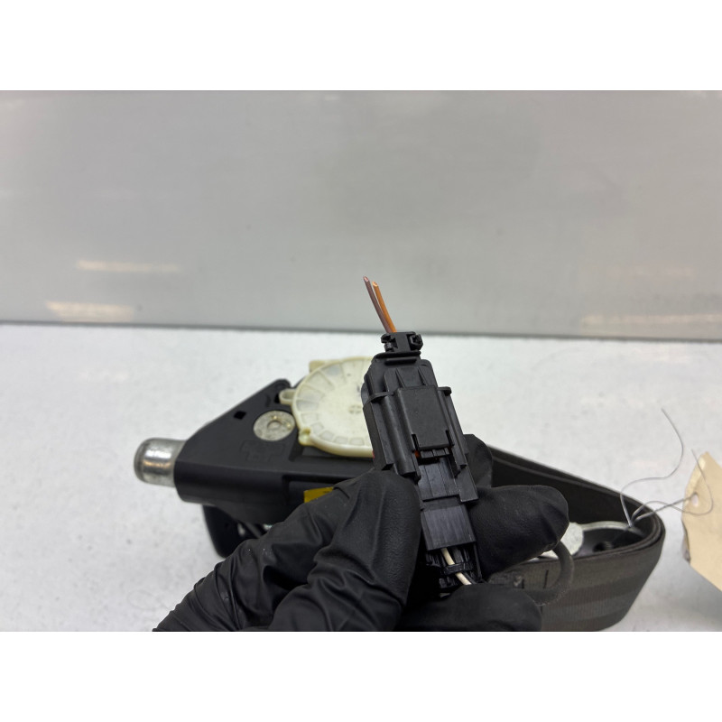 Pretensionneur de ceinture avant gauche RENAULT CLIO 3 Photo n°4