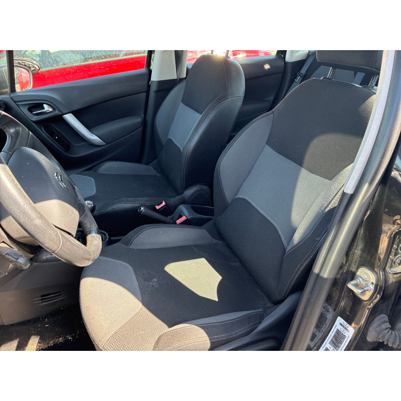 Pretensionneur de ceinture avant droit CITROEN C3 2 Photo n°15