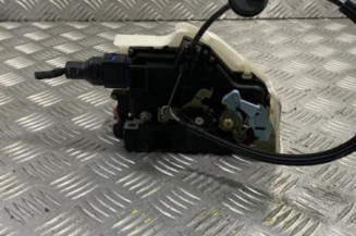 Serrure avant droit VOLKSWAGEN GOLF 5