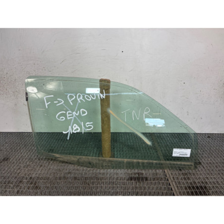 Vitre avant droit RENAULT CLIO 2 Photo n°1