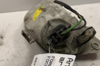 Anti brouillard arriere FORD FOCUS 1