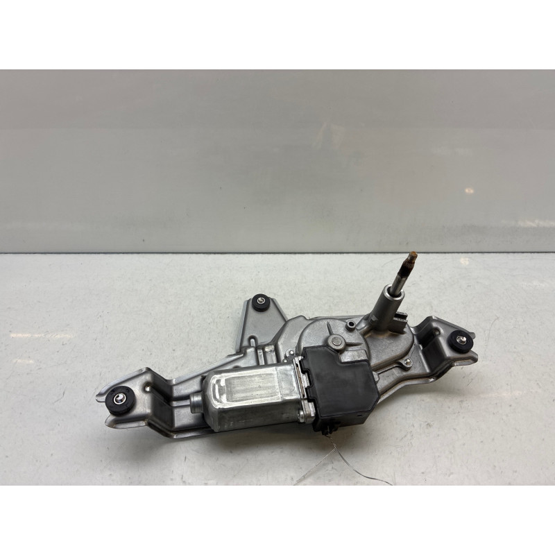 Moteur essuie glace arriere TOYOTA COROLLA 10 Photo n°4