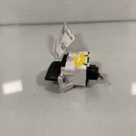 Bouton de warning FORD FOCUS 1