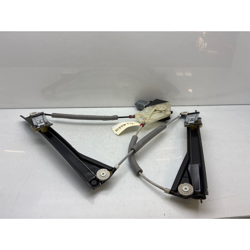 Leve vitre electrique avant droit VOLKSWAGEN POLO 5 Photo n°6