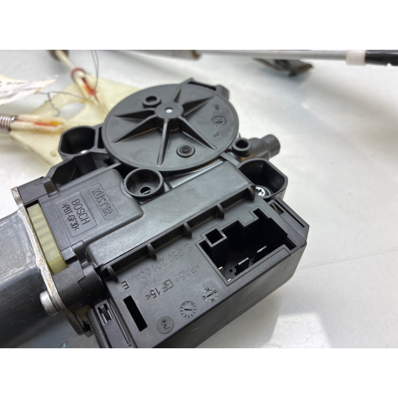 Leve vitre electrique avant droit VOLKSWAGEN POLO 5 Photo n°7
