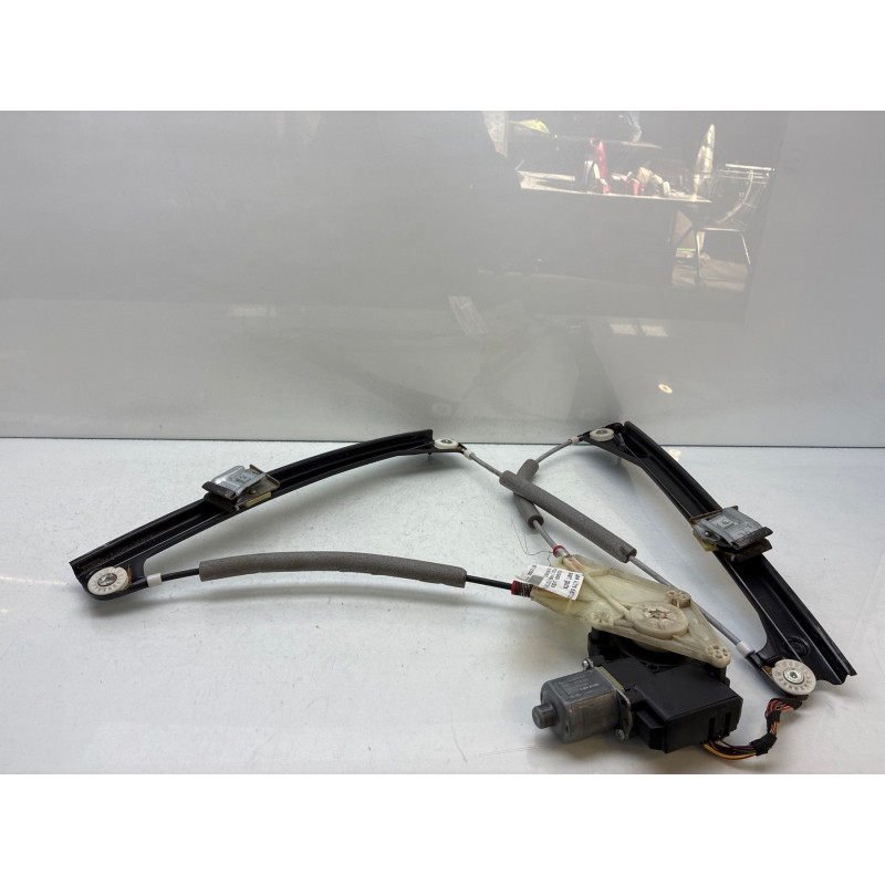 Leve vitre electrique avant gauche VOLKSWAGEN POLO 5 Photo n°6