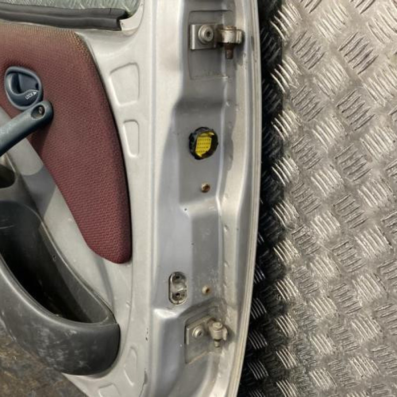 Porte avant gauche FIAT DOBLO 1 Photo n°4