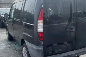 Porte de coffre droit FIAT DOBLO 1