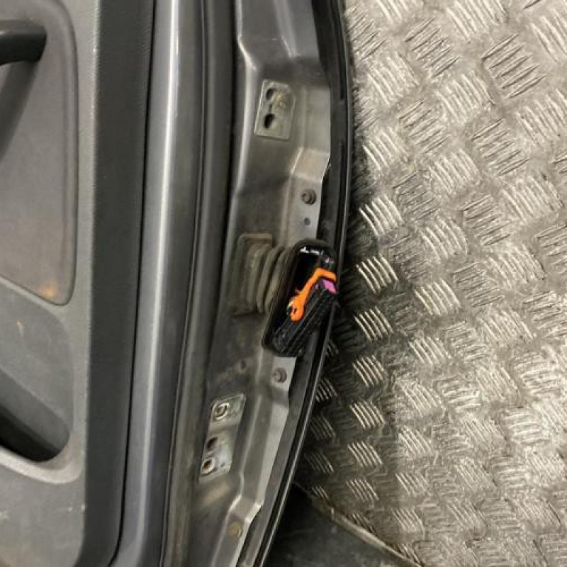 Porte arriere gauche VOLKSWAGEN GOLF 5 Photo n°5