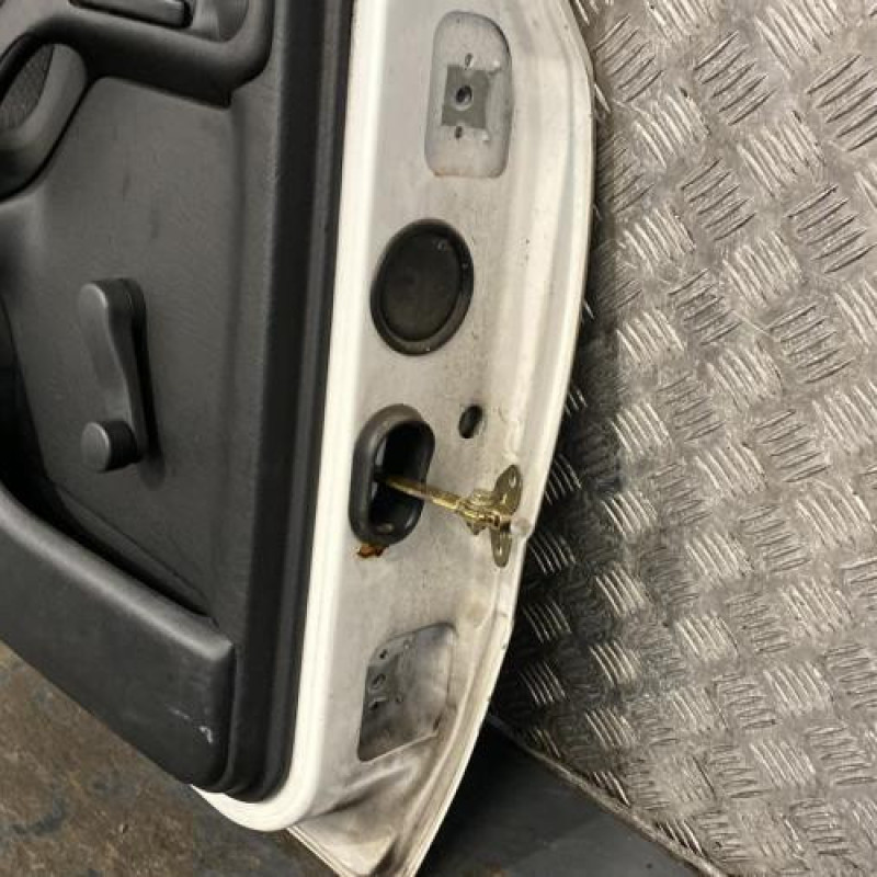 Porte arriere gauche VOLKSWAGEN GOLF 3 Photo n°5