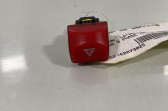 Bouton de warning NISSAN MICRA 3 Photo n°1