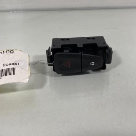 Bouton de warning DACIA SANDERO 2 Photo n°1