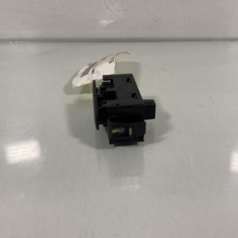 Bouton de warning DACIA SANDERO 2 Photo n°2