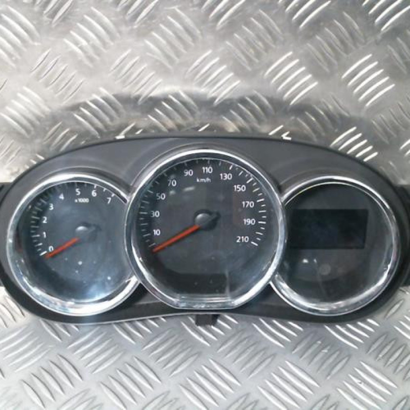Compteur DACIA SANDERO 2 Photo n°1