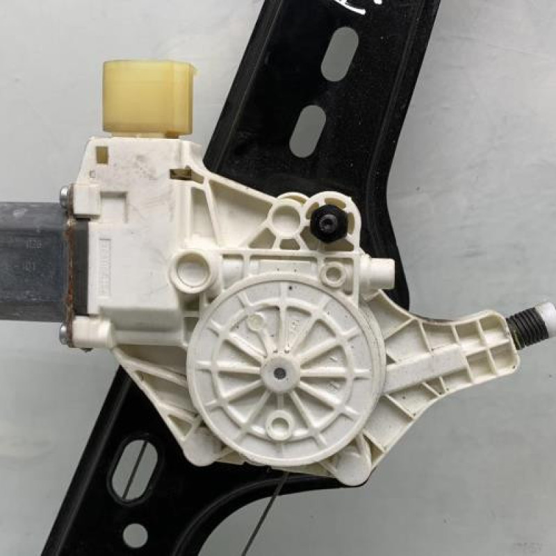 Leve vitre electrique avant droit BMW SERIE 3 E91 Photo n°6