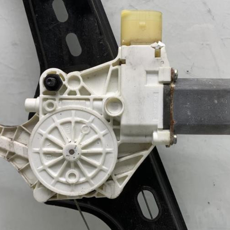 Leve vitre electrique avant gauche BMW SERIE 3 E91 Photo n°7