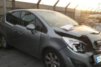 Moteur essuie glace arriere OPEL MERIVA B
