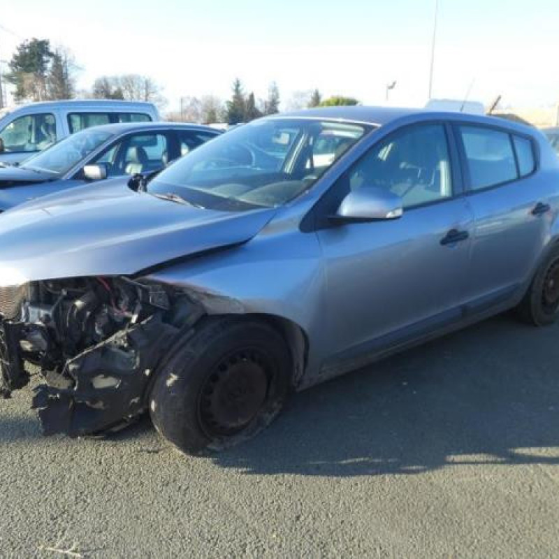 Pretensionneur de ceinture avant droit RENAULT MEGANE 3 Photo n°4