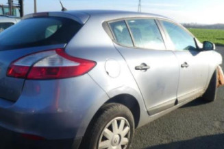 Pretensionneur de ceinture avant droit RENAULT MEGANE 3