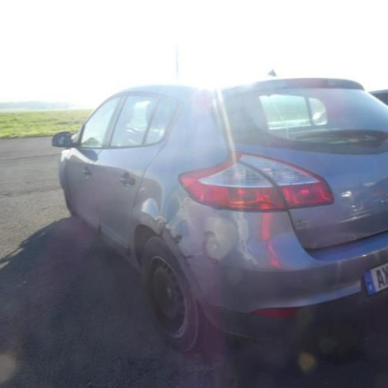 Pretensionneur de ceinture avant droit RENAULT MEGANE 3 Photo n°7
