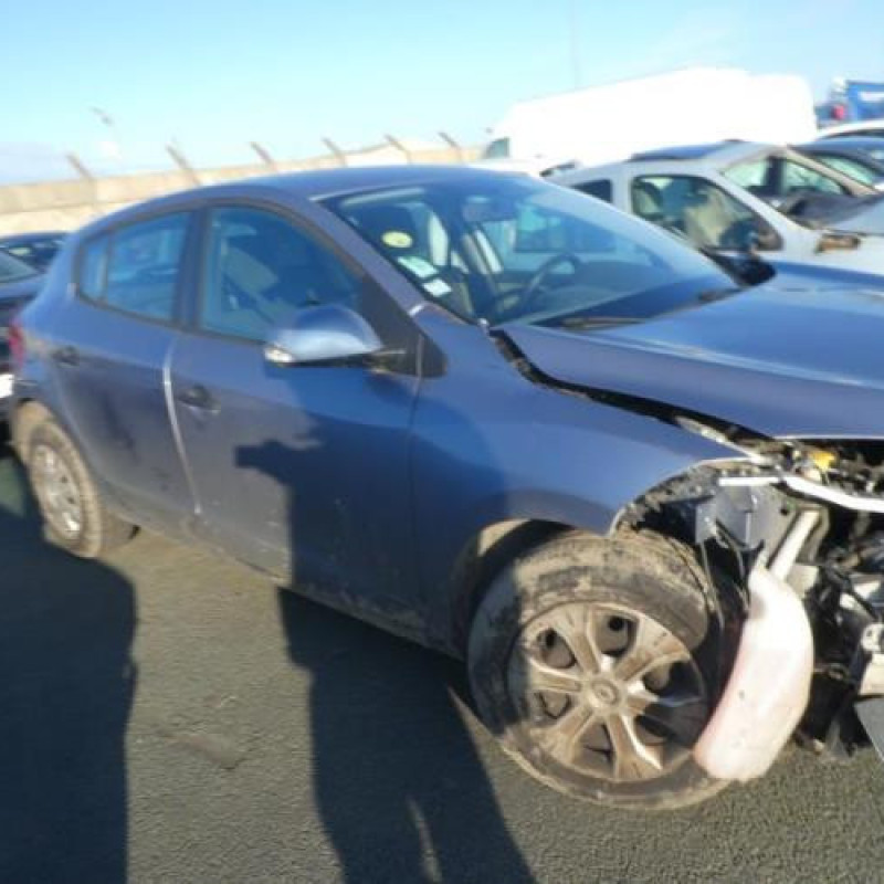 Pretensionneur de ceinture avant droit RENAULT MEGANE 3 Photo n°10