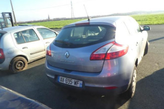 Pretensionneur de ceinture avant gauche RENAULT MEGANE 3