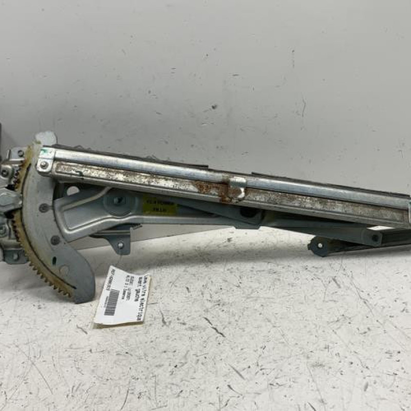 Leve vitre electrique avant gauche SUZUKI ALTO 3 Photo n°3