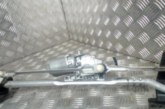 Moteur essuie glace avant SUZUKI SWIFT 4