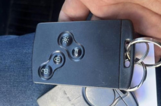 Pretensionneur de ceinture avant droit RENAULT LAGUNA 3