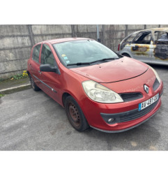 RENAULT CLIO 3 PHASE 1 1.5 DCI - 8V TURBO Photo n°1