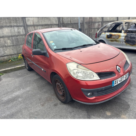 RENAULT CLIO 3 PHASE 1 1.5 DCI - 8V TURBO Photo n°1