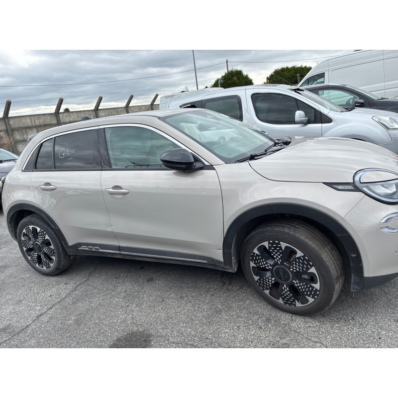 FIAT 600 1.2 - 12V TURBO HYBRID Photo n°15