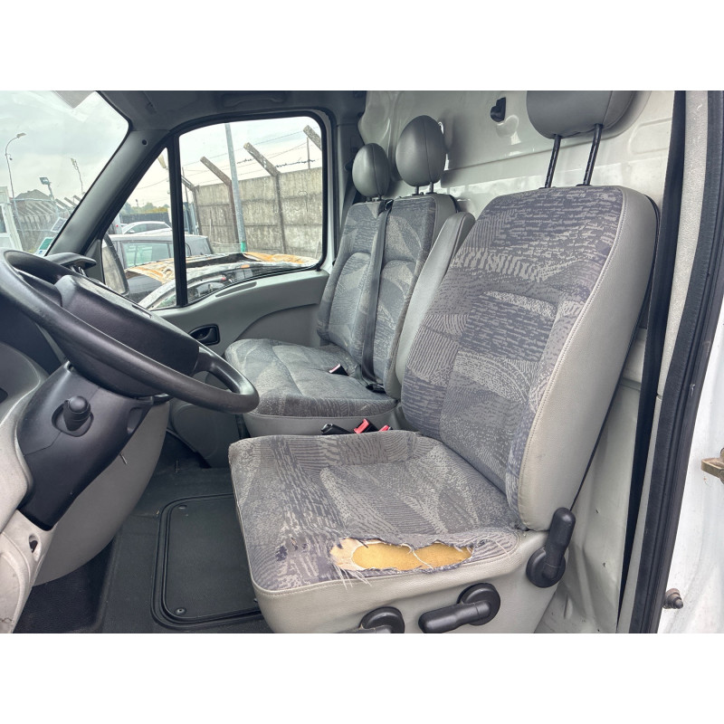 RENAULT MASTER 2 PHASE 2 2.5 DCI - 16V TURBO Photo n°11