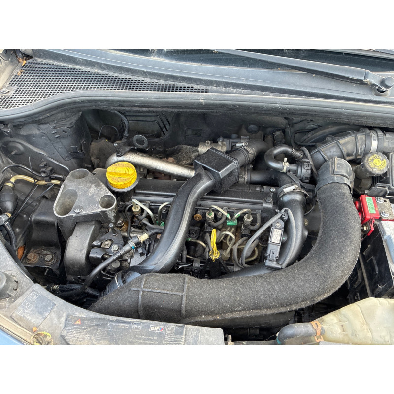 RENAULT CLIO 3 PHASE 1 1.5 DCI - 8V TURBO Photo n°14