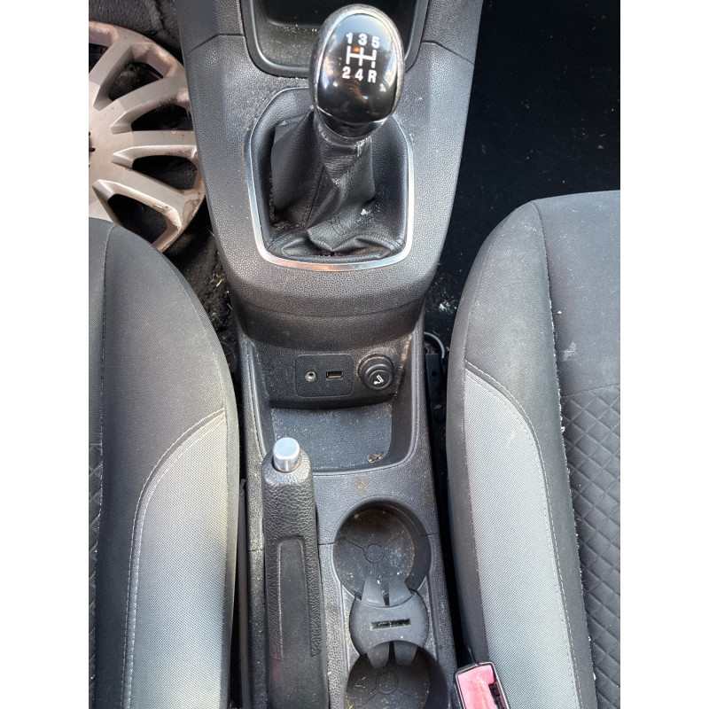 FORD FIESTA 6 PHASE 2 1.5 TDCI - 8V TURBO Photo n°9