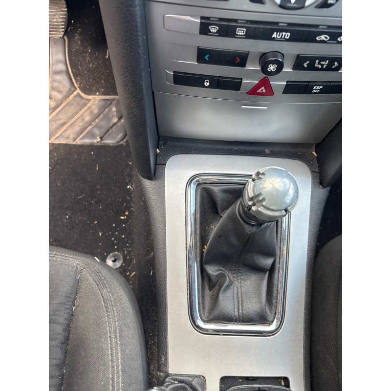 PEUGEOT 407 PHASE 1 2.0 HDI - 16V TURBO Photo n°7