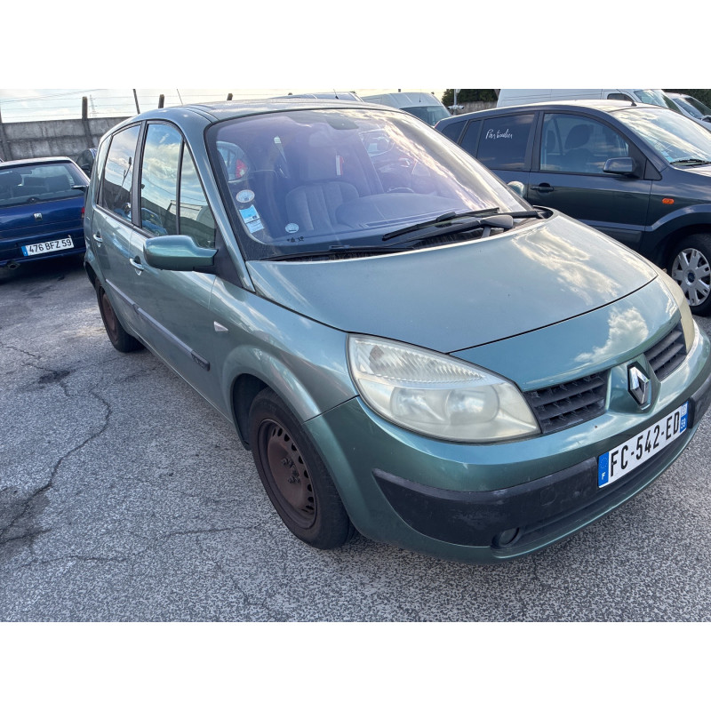 RENAULT SCENIC 2 PHASE 1 1.6i - 16V Photo n°2