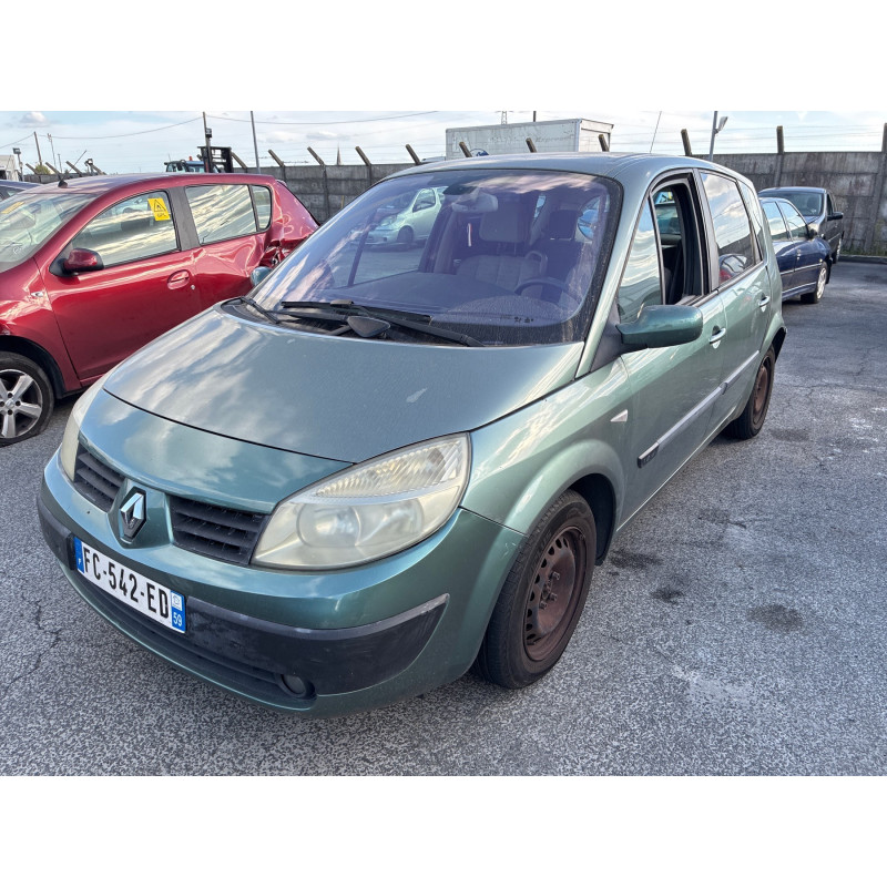 RENAULT SCENIC 2 PHASE 1 1.6i - 16V Photo n°9