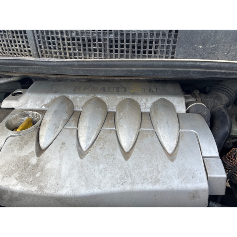 RENAULT SCENIC 2 PHASE 1 1.6i - 16V Photo n°13