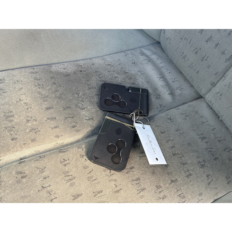 RENAULT SCENIC 2 PHASE 1 1.6i - 16V Photo n°14