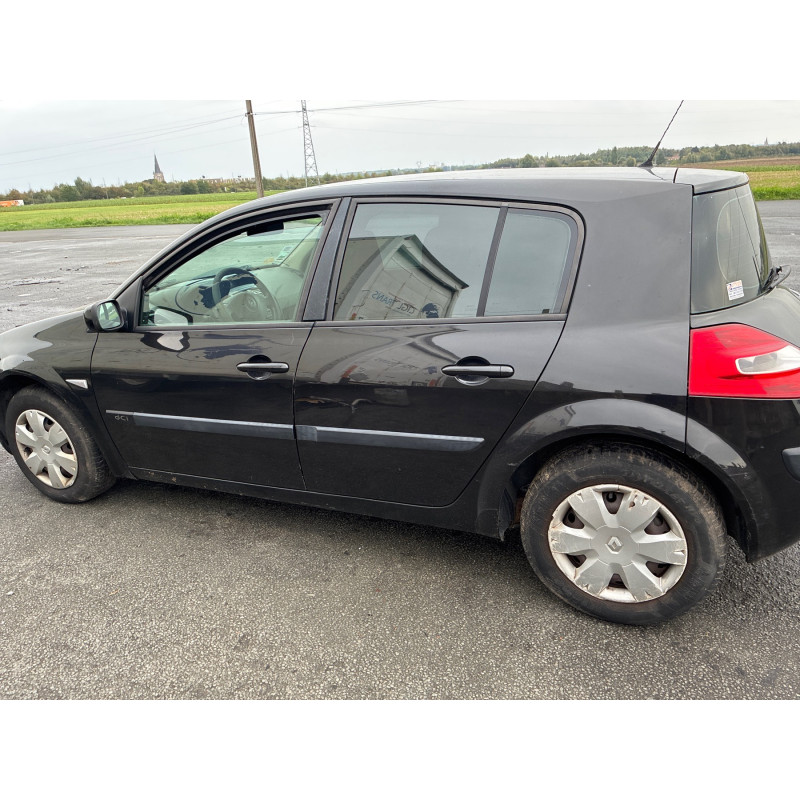 RENAULT MEGANE 2 PHASE 2 1.5 DCI - 8V TURBO Photo n°8