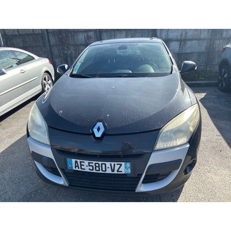 RENAULT MEGANE 3 PHASE 1 COUPE 1.5 DCI - 8V TURBO Photo n°2